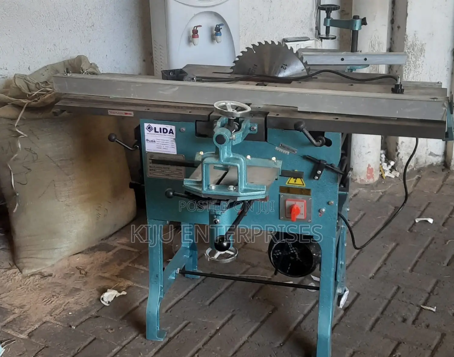 Woodworking Machines * 