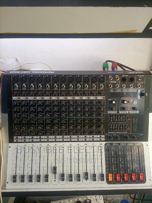 Powered Mixing Console 12 Channels - main view