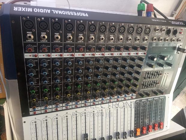 Powered Mixing Console 12 Channels - thumbnail 2