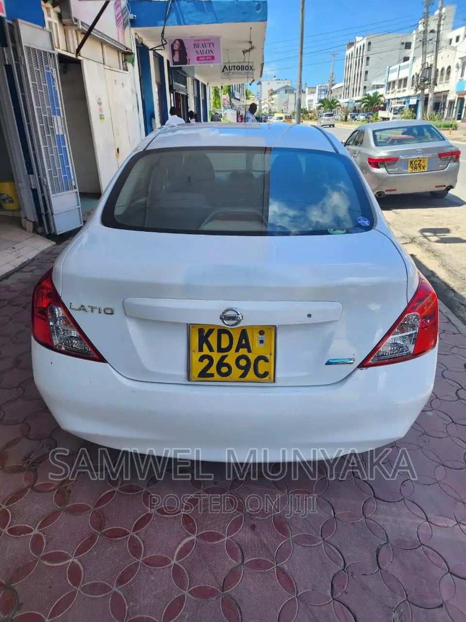 Nissan Latio SV Premium 2014 Pearl