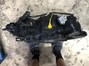 Nissan Xtrail Nt32 2014 Xenon Headlight