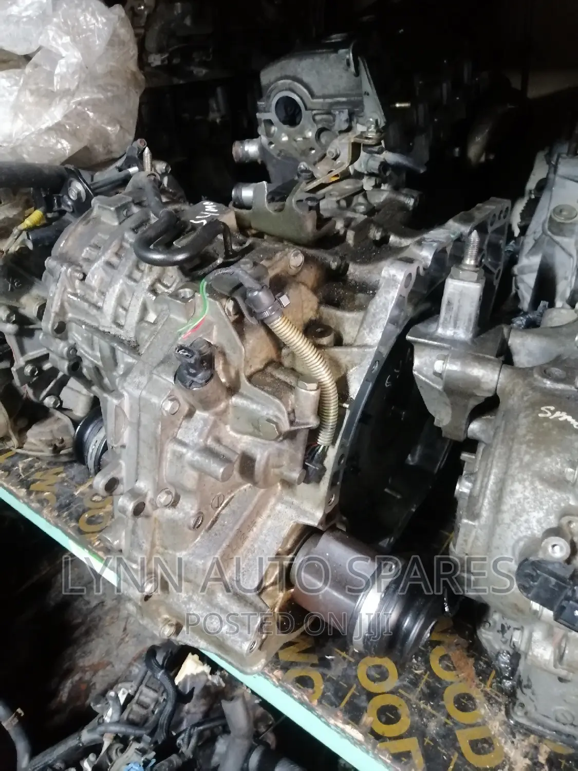 Nissan HR15 Gearbox