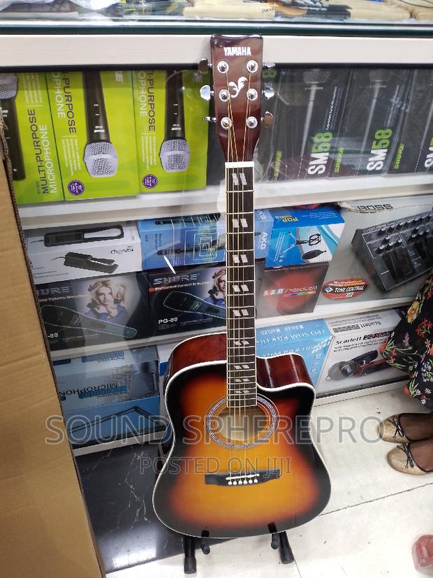 Yamaha F310 Size 41 Semi-Accoustic Guitar