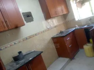 3bdrm Block of Flats in Madaraka for rent