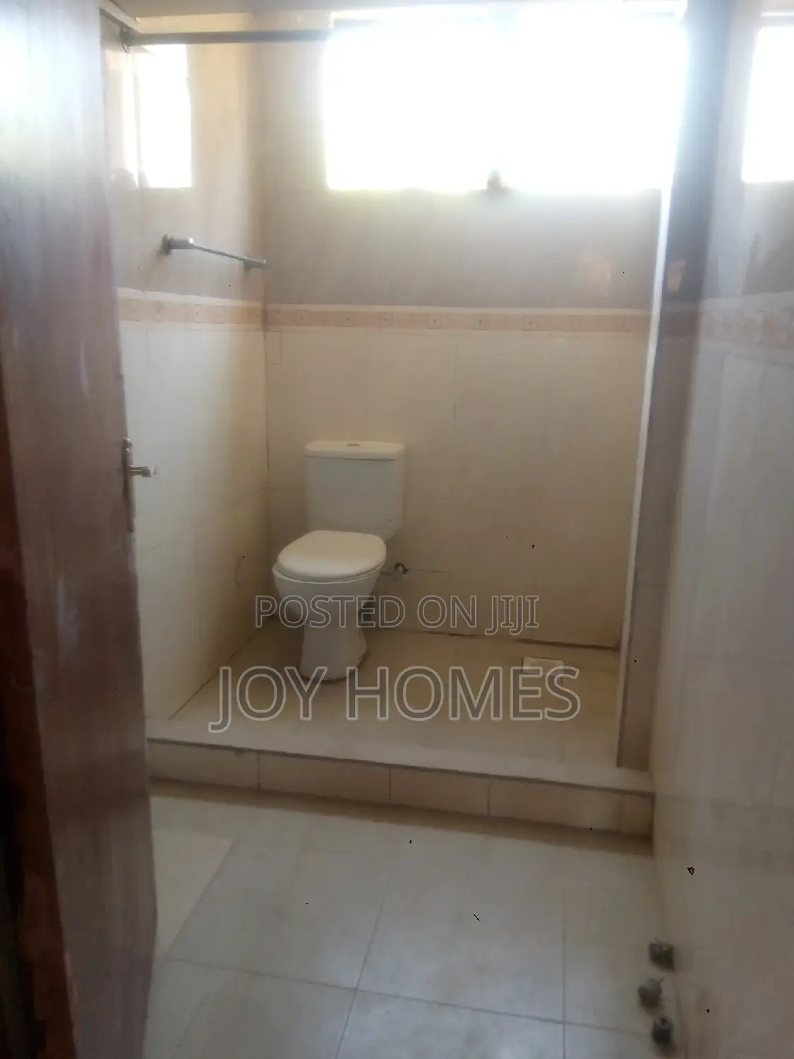 3bdrm Block of Flats in Madaraka for rent