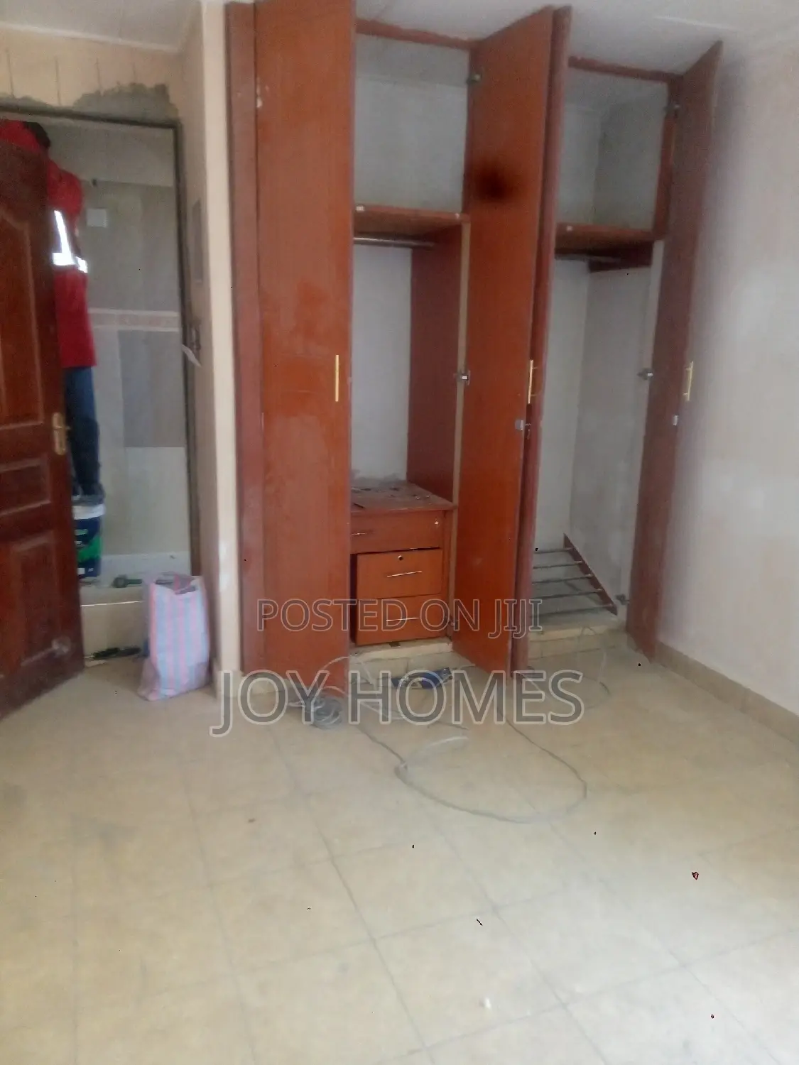 3bdrm Block of Flats in Madaraka for rent