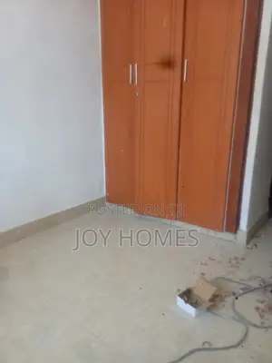 3bdrm Block of Flats in Madaraka for rent