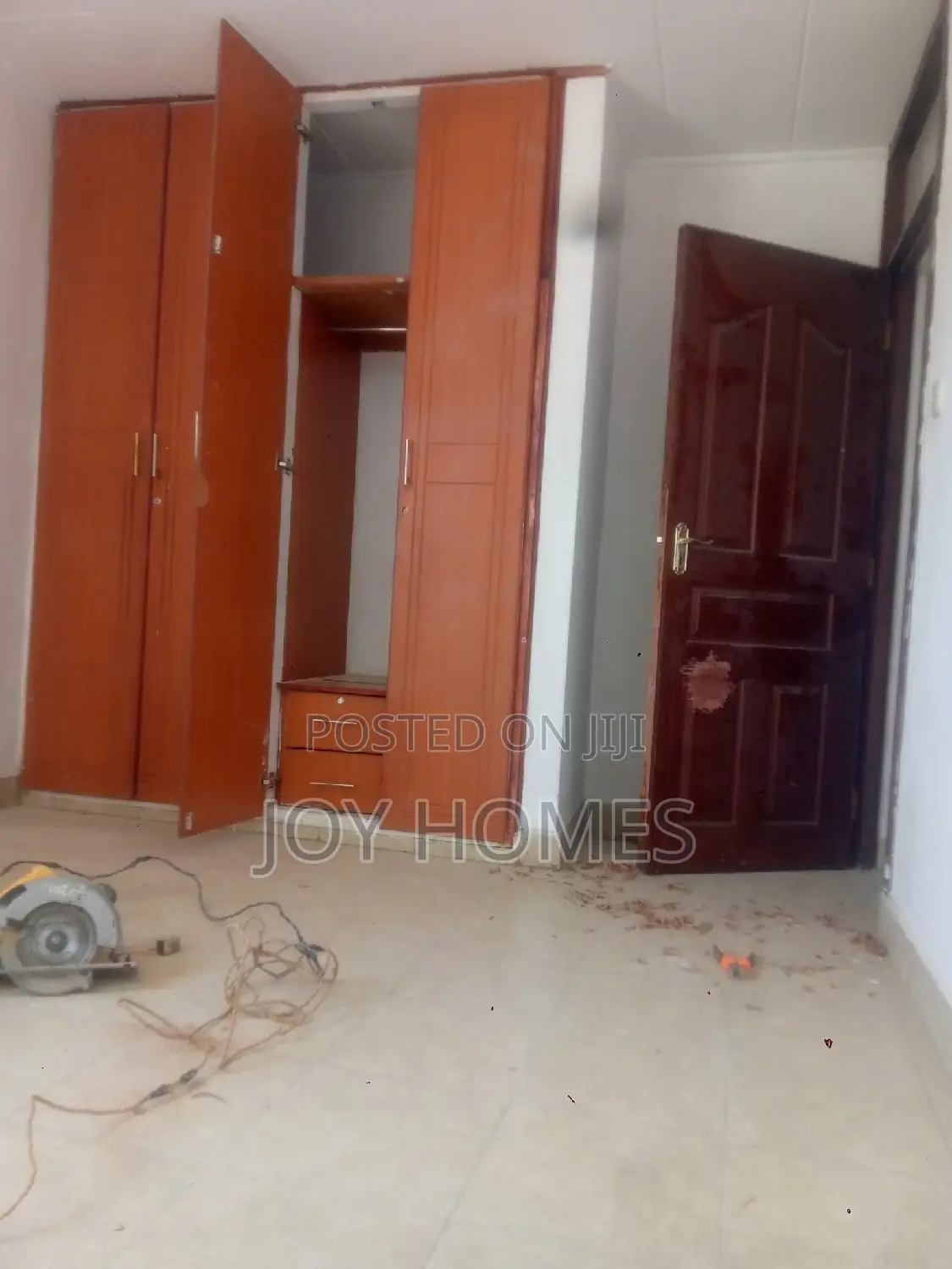3bdrm Block of Flats in Madaraka for rent