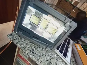 Solar 200w Floodlight Light