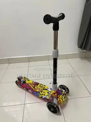 Wheel Children Scooter Foldable and Adjustable Handlebar