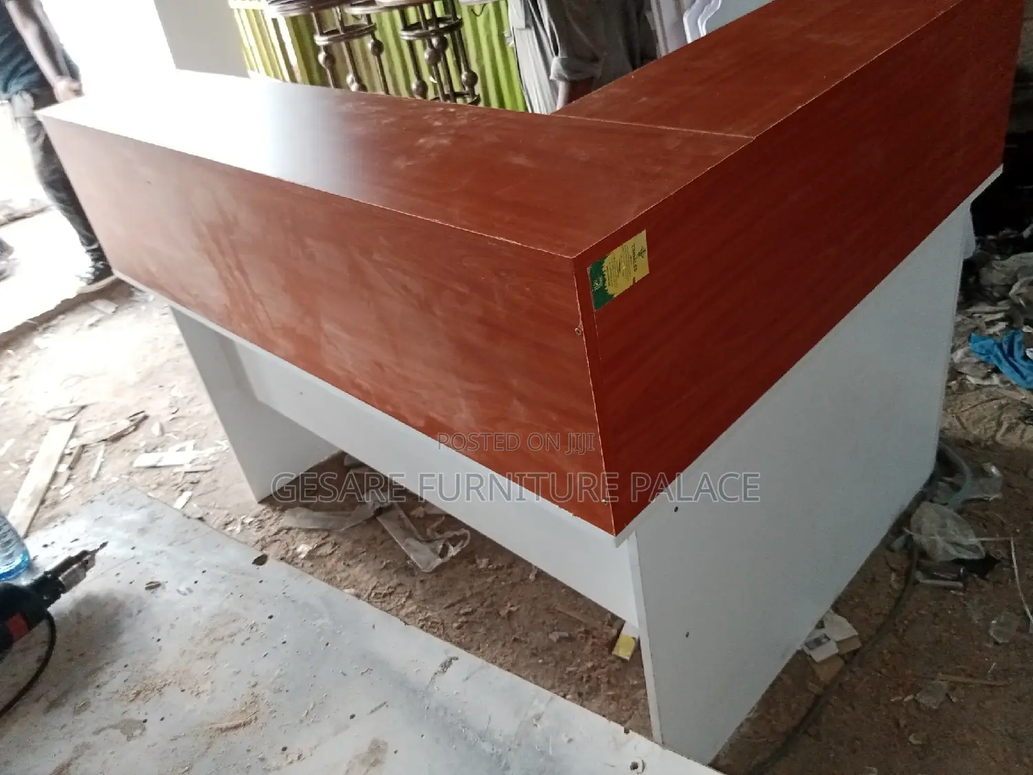 L- Shape Reception Desk