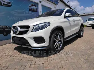 Mercedes-Benz GLE-Class GLE 350d 4MATIC 2016 Pearl