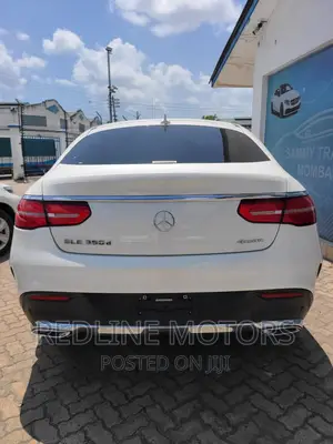 Mercedes-Benz GLE-Class GLE 350d 4MATIC 2016 Pearl