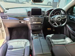 Mercedes-Benz GLE-Class GLE 350d 4MATIC 2016 Pearl