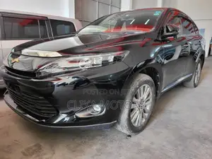 Toyota Harrier 2.0 2017 Black