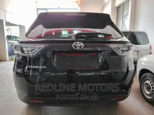 Toyota Harrier 2.0 2017 Black