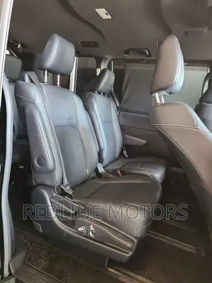 Toyota Esquire 2.0 AWD (7 seater) 2016 Black