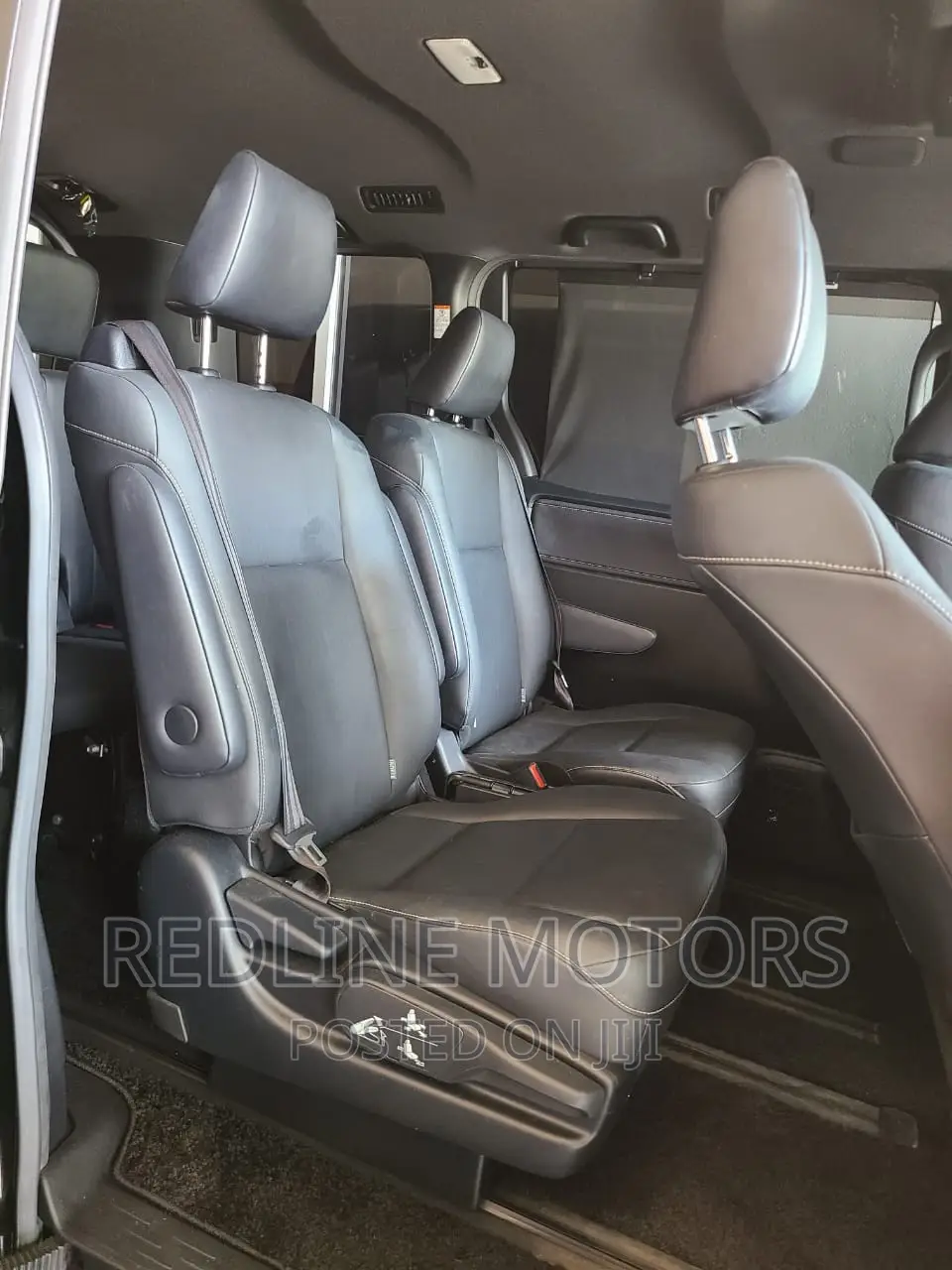 Toyota Esquire 2.0 AWD (7 seater) 2016 Black