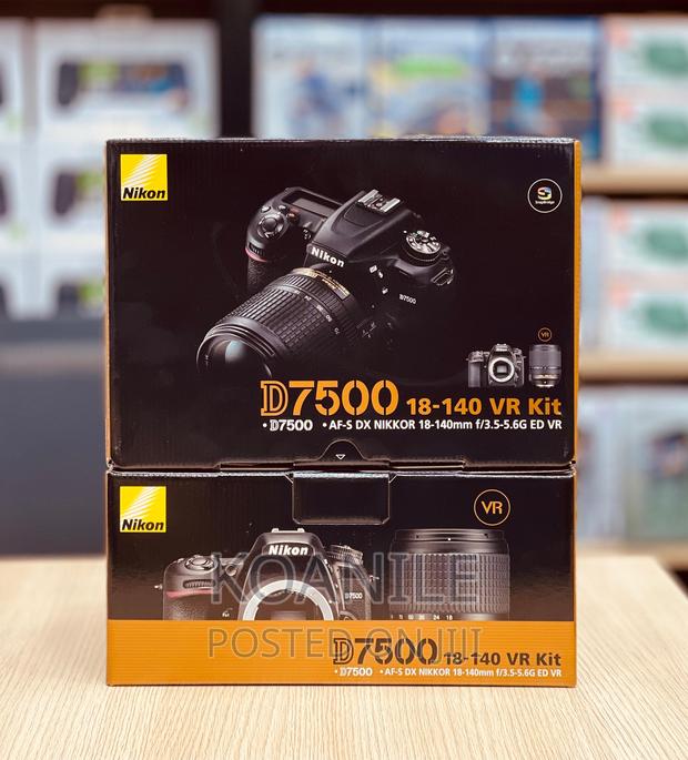 Nikon D VR Kit) - main view