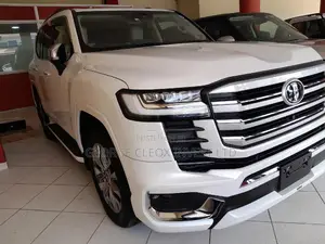 New Toyota Land Cruiser 2022 White