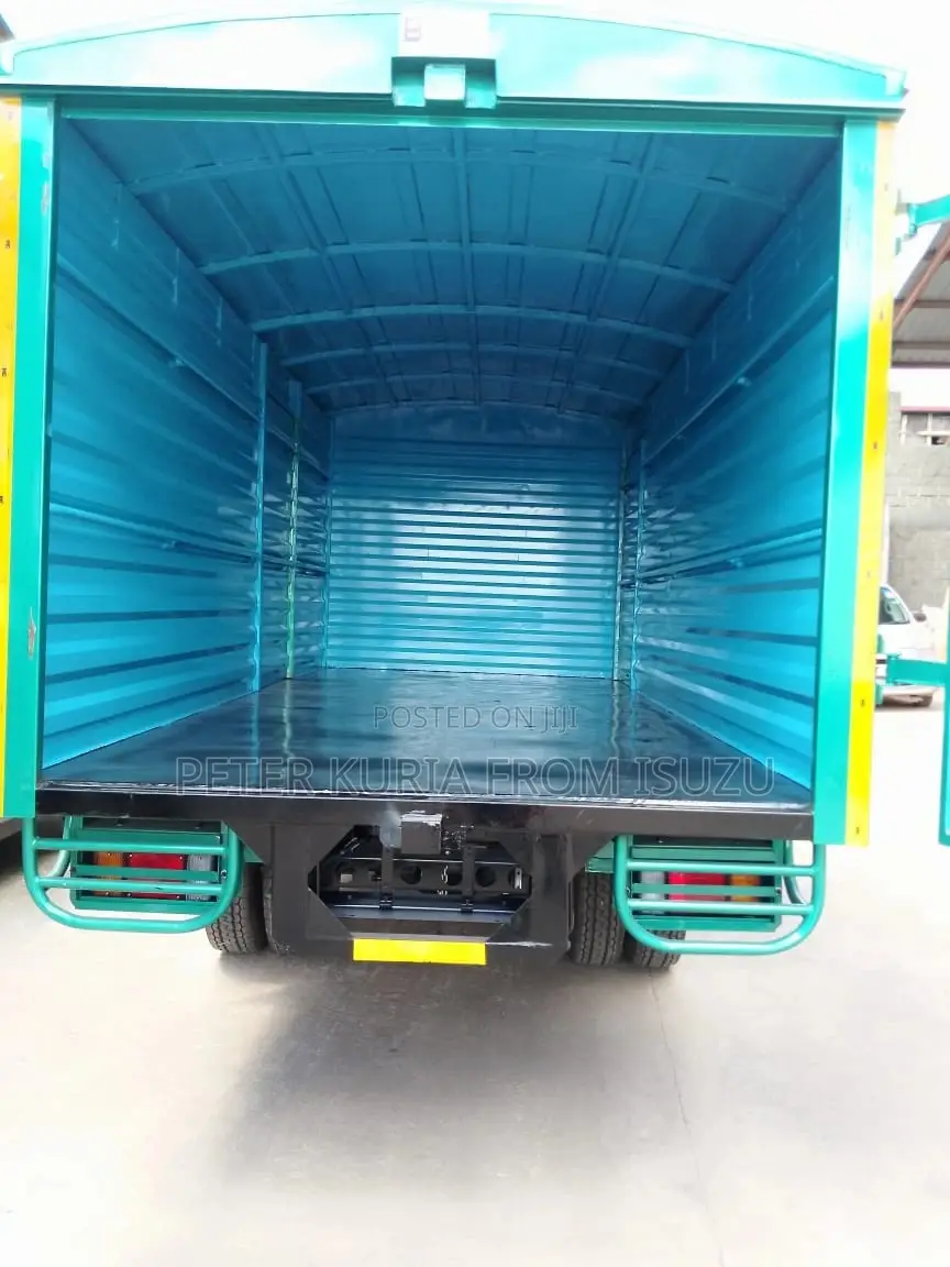 Isuzu NMR 2023 White