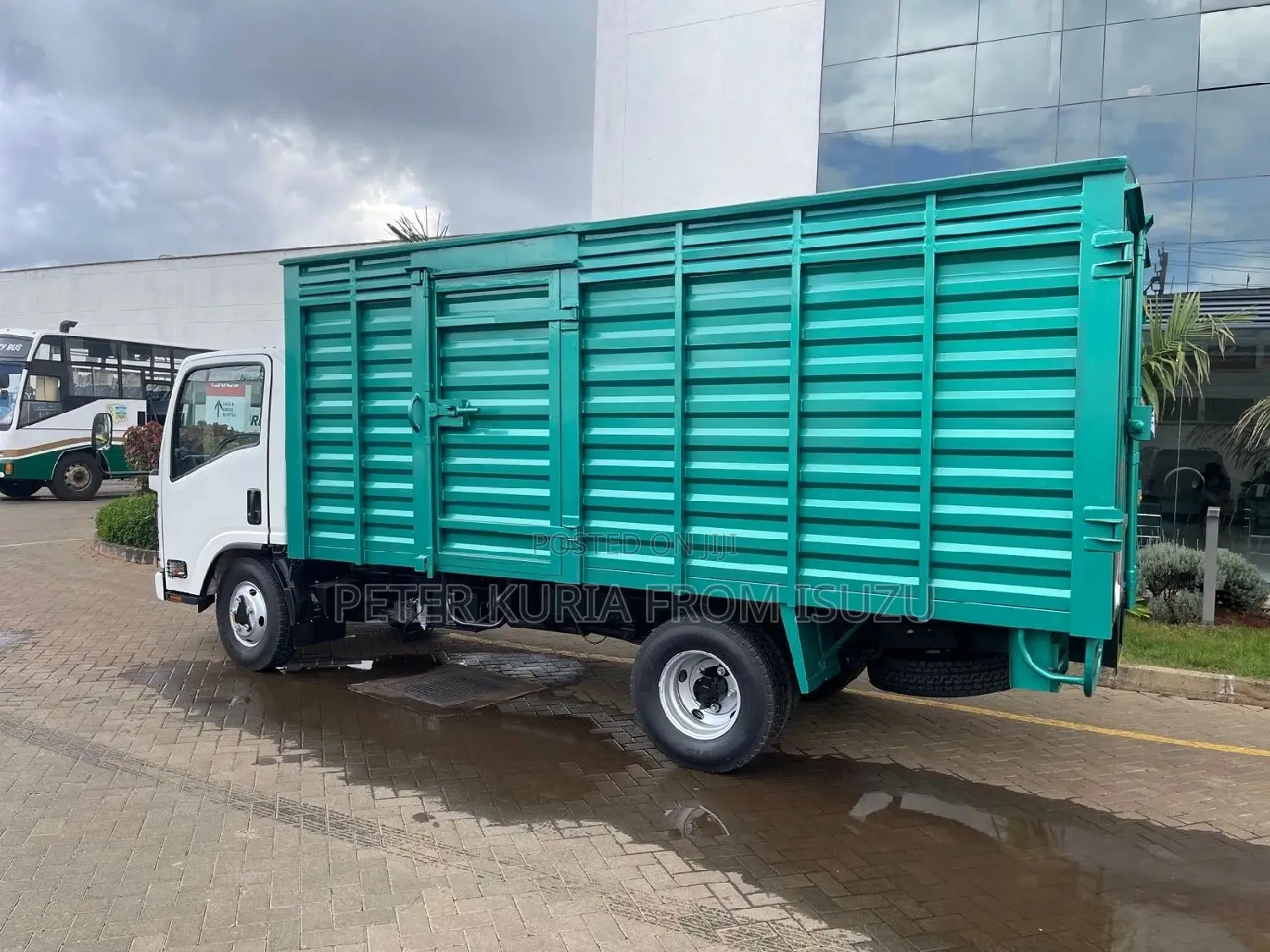 Isuzu NMR 2023 White