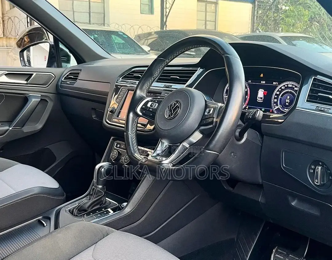 Volkswagen Tiguan 2017 Matt Black