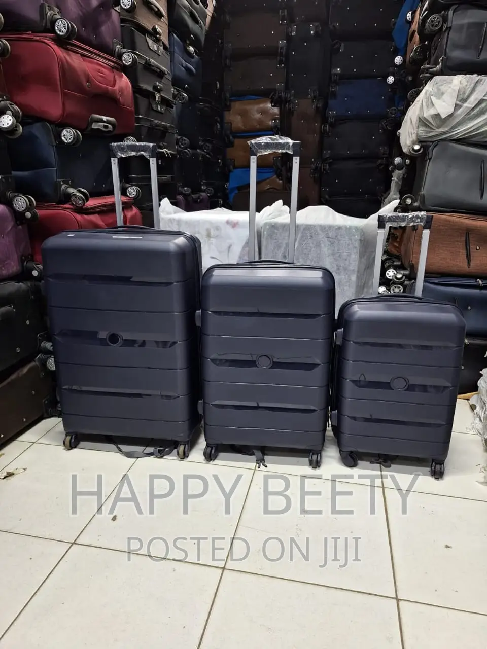 *3 in 1 Unbreakable PP Suitcase*
Zipper Closure