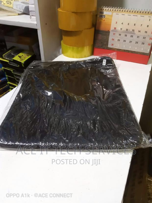 UNIVERSAL Laptop Sleeve 15.6 Inches