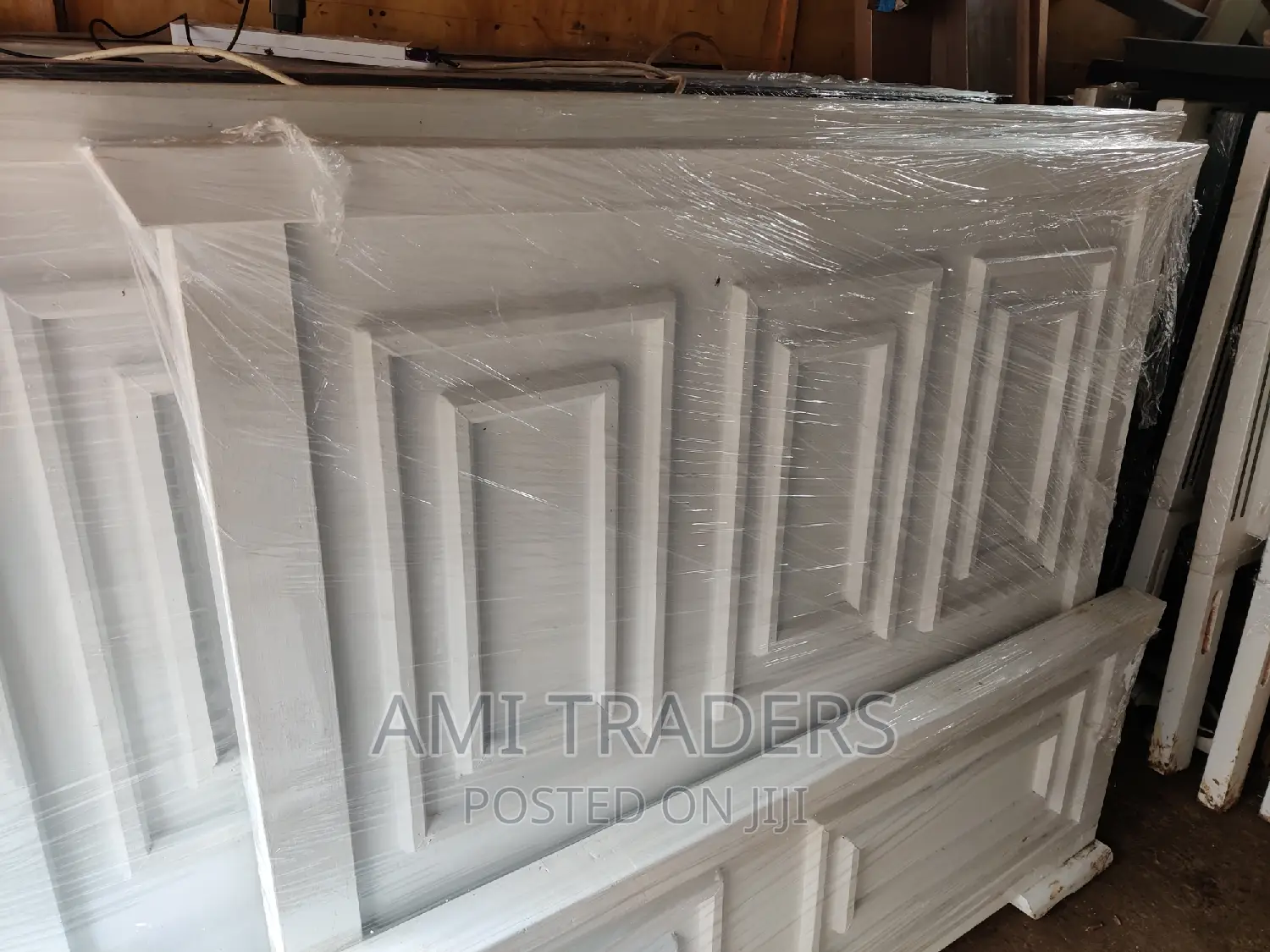 5*6 Luxury White Bed