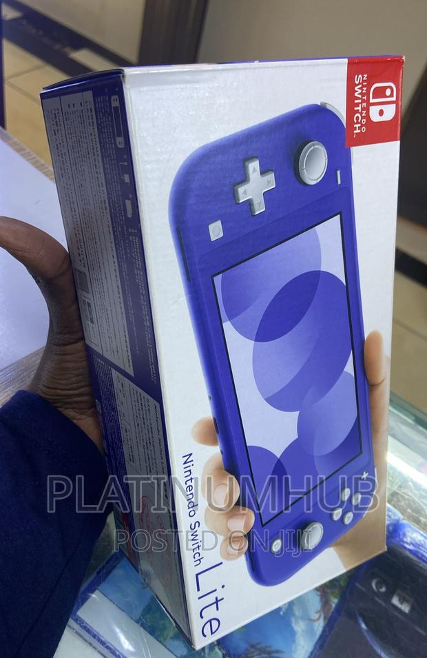Lite Nintendo Switch Blue - main view