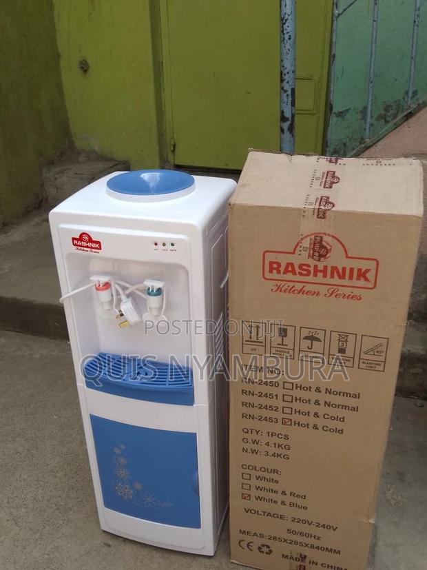 Hot and Cold Water Dispenser - thumbnail 3