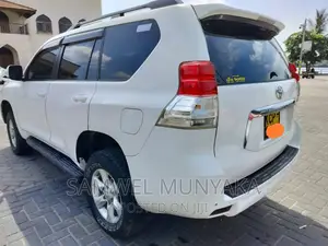 Toyota Land Cruiser Prado 2.7 i 2011 Pearl