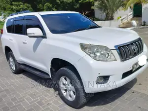 Toyota Land Cruiser Prado 2.7 i 2011 Pearl