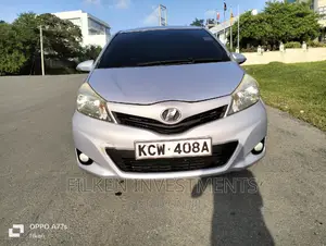 Toyota Vitz 2013 Purple