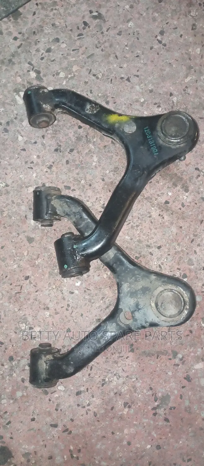 Toyota Vigo 2 Wd Upper Arms