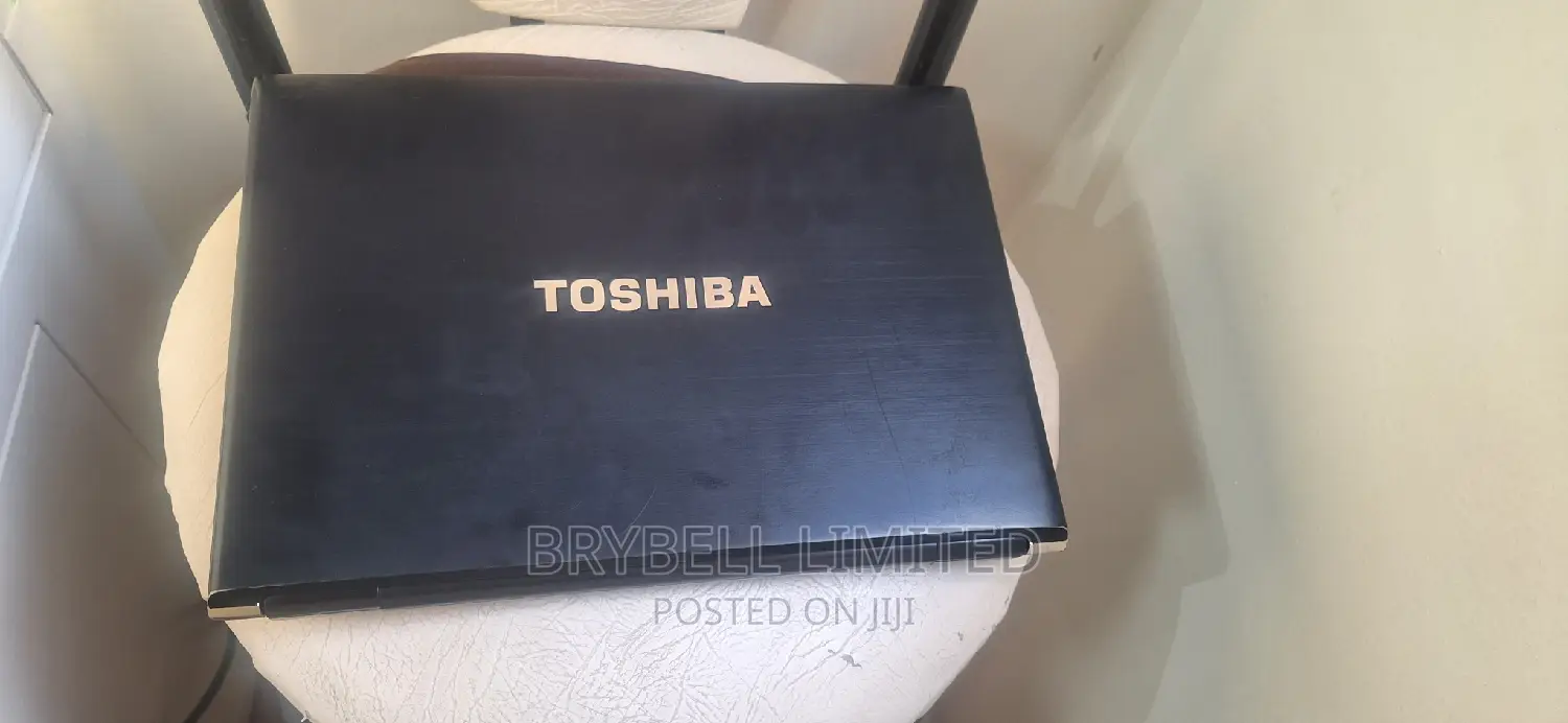 Laptop Toshiba Portege A30 4GB Intel Core I5 HDD 500GB