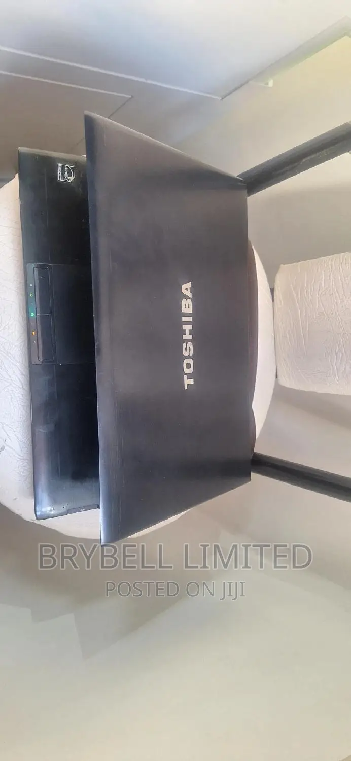 Laptop Toshiba Portege A30 4GB Intel Core I5 HDD 500GB