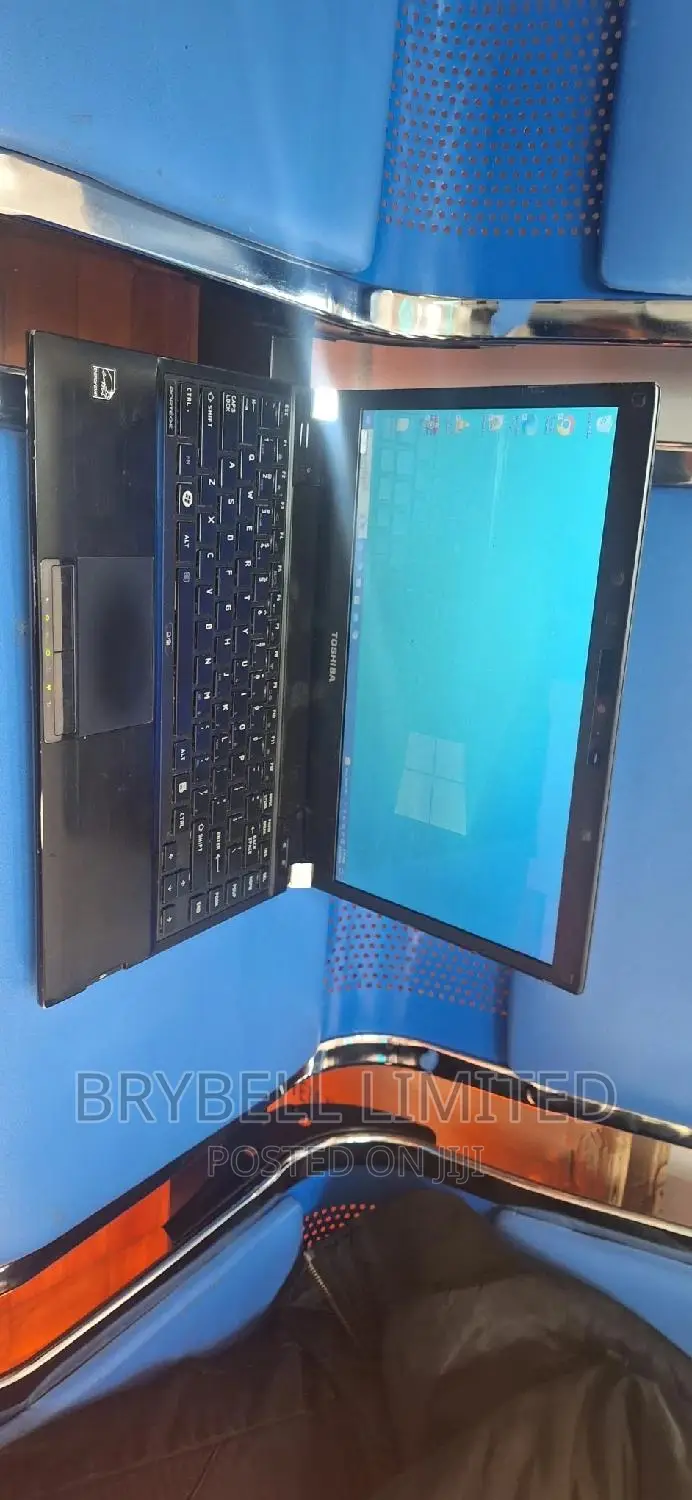 Laptop Toshiba Portege A30 4GB Intel Core I5 HDD 500GB