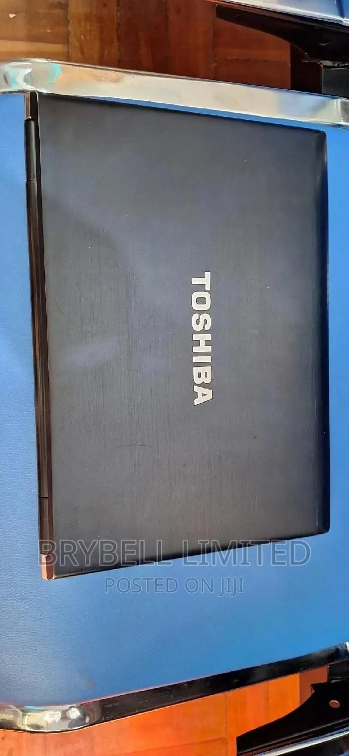 Laptop Toshiba Portege A30 4GB Intel Core I5 HDD 500GB