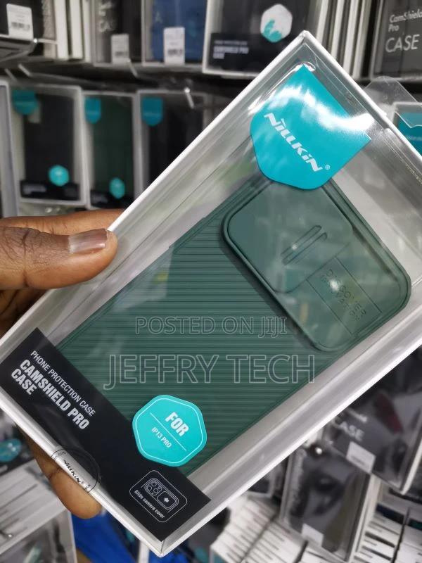 iPhone 13 Pro Nilkin Camshield Green - thumbnail 2