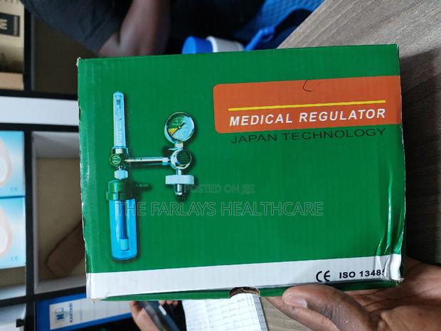 Medical Oxygen Regulator Set for Cylinder - thumbnail 3