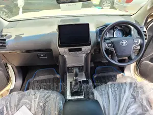 Toyota Land Cruiser Prado 2.8 2019 Pearl