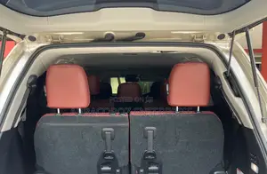Lexus LX 570 AWD 2016 Gold