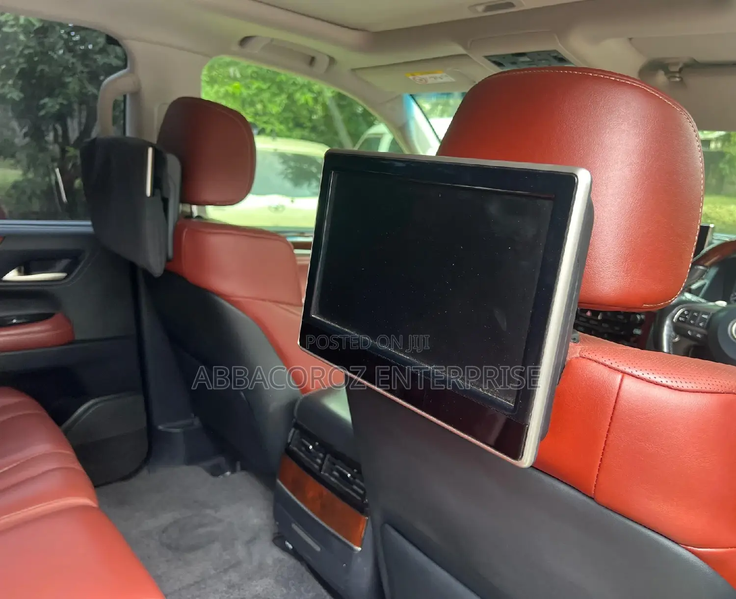 Lexus LX 570 AWD 2016 Gold