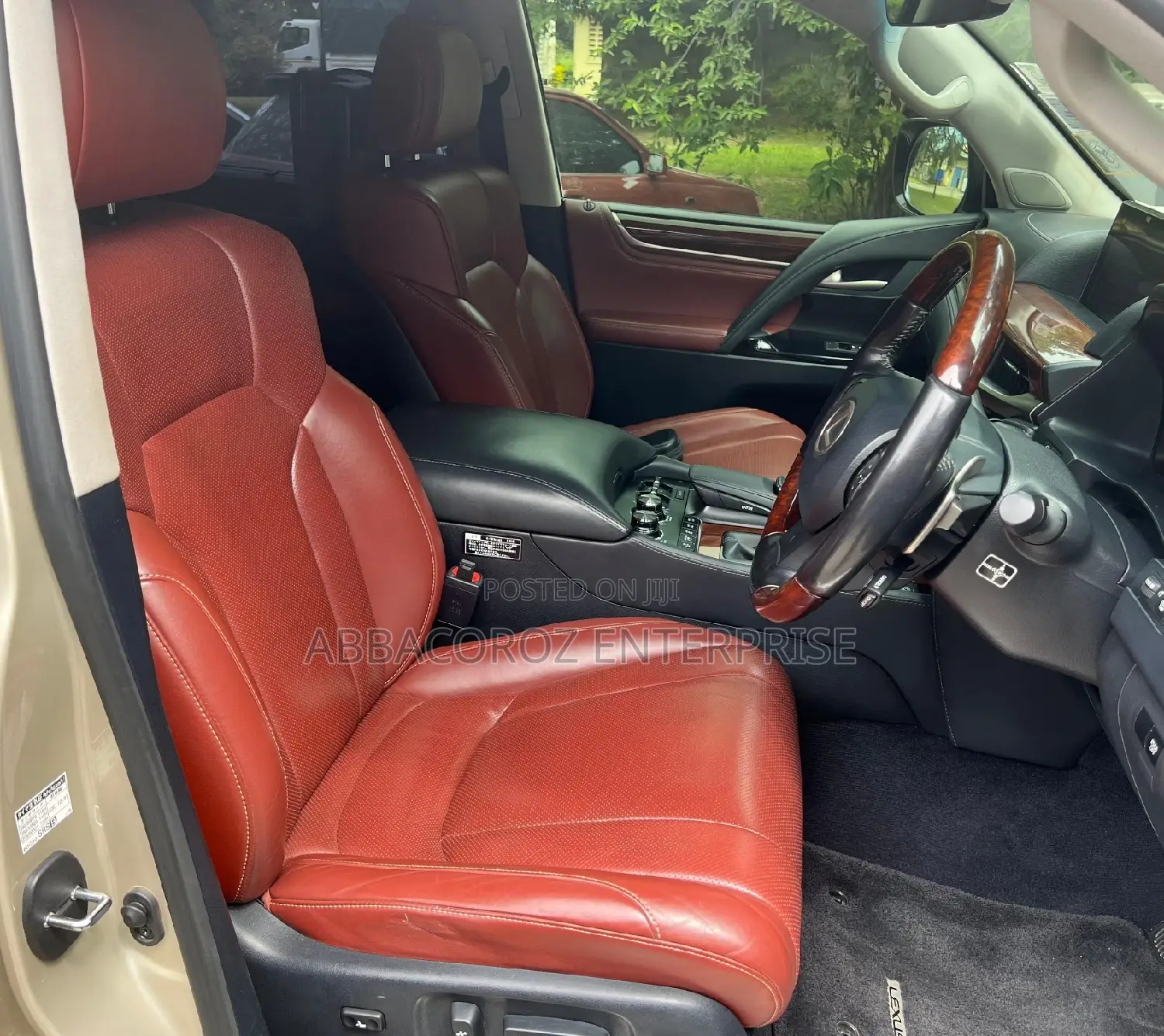 Lexus LX 570 AWD 2016 Gold