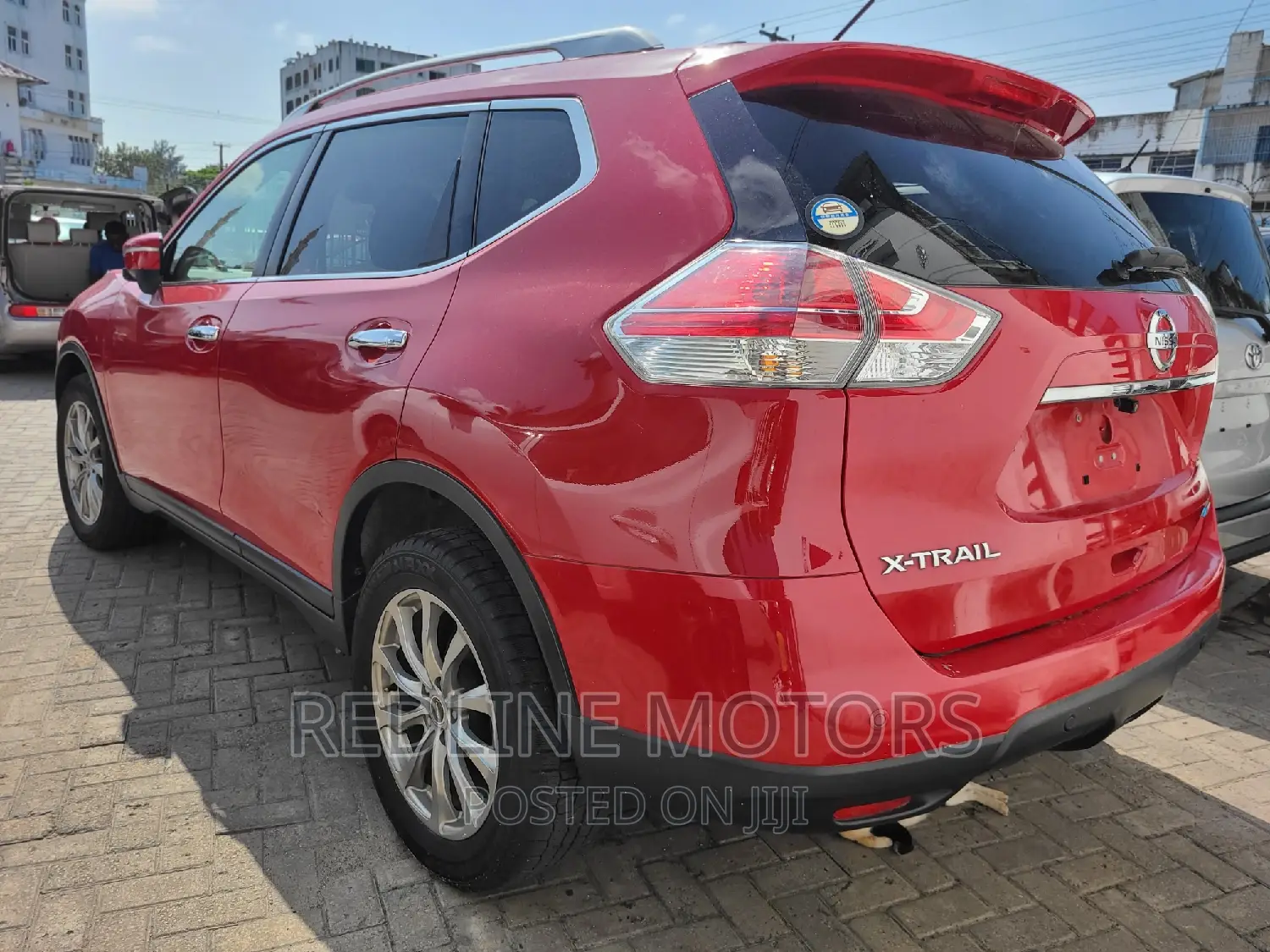 Nissan X-Trail 2.0 Petrol AWD 2016 Red