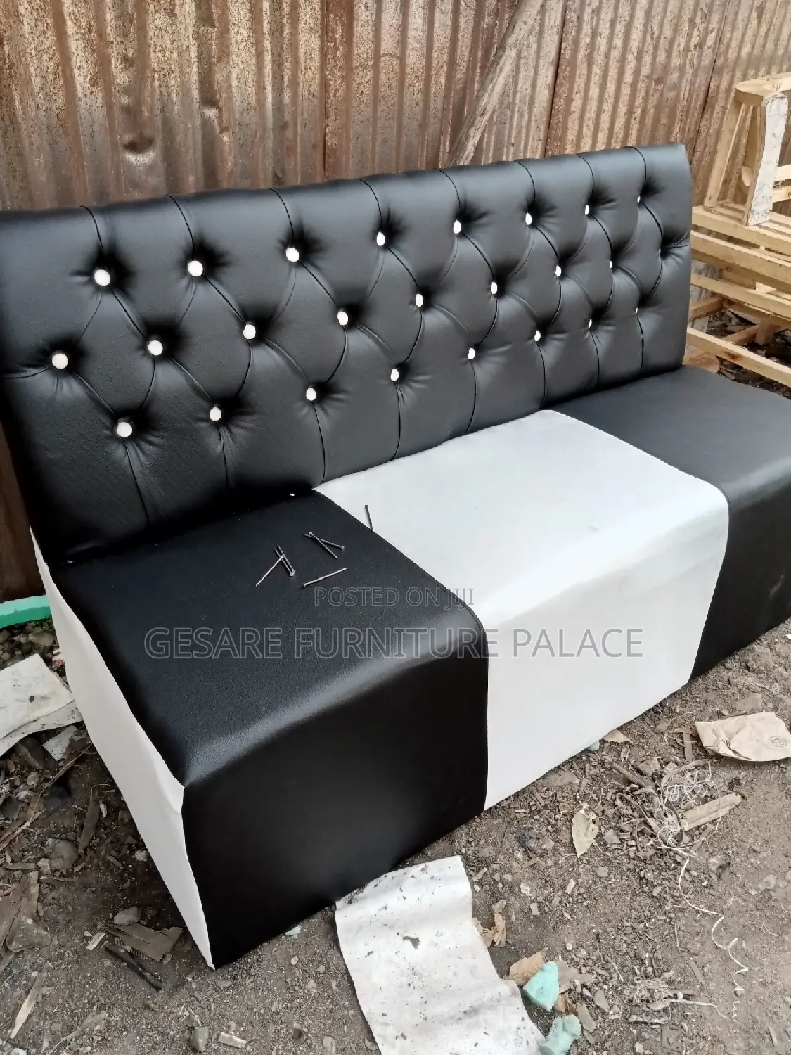 5 Fit Couch