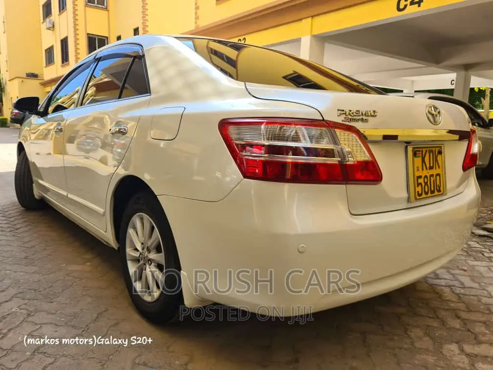 Toyota Premio 2016 White
