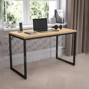 *Olympus 1.2 Office Desk*
